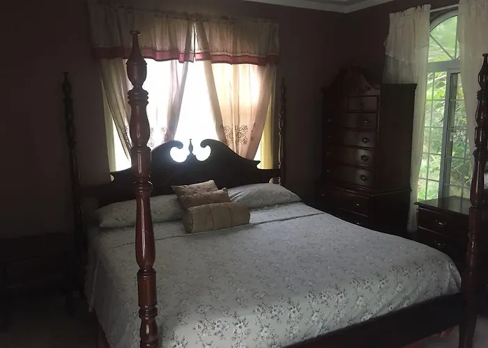 The Bird's Eye View Aparthotel *